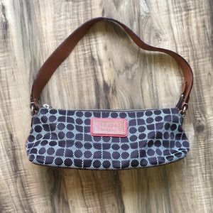 Adorable Kate Spade shoulder purse